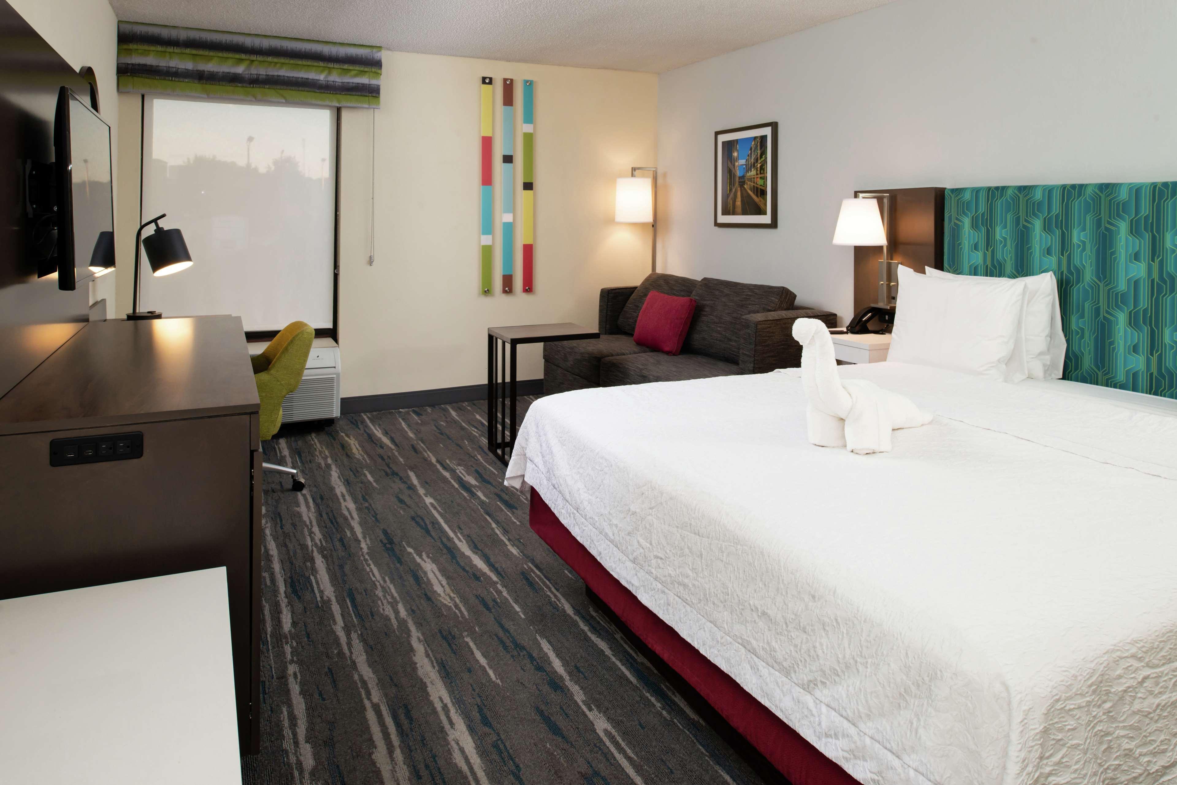 Hampton Inn Greensboro Airport Esterno foto