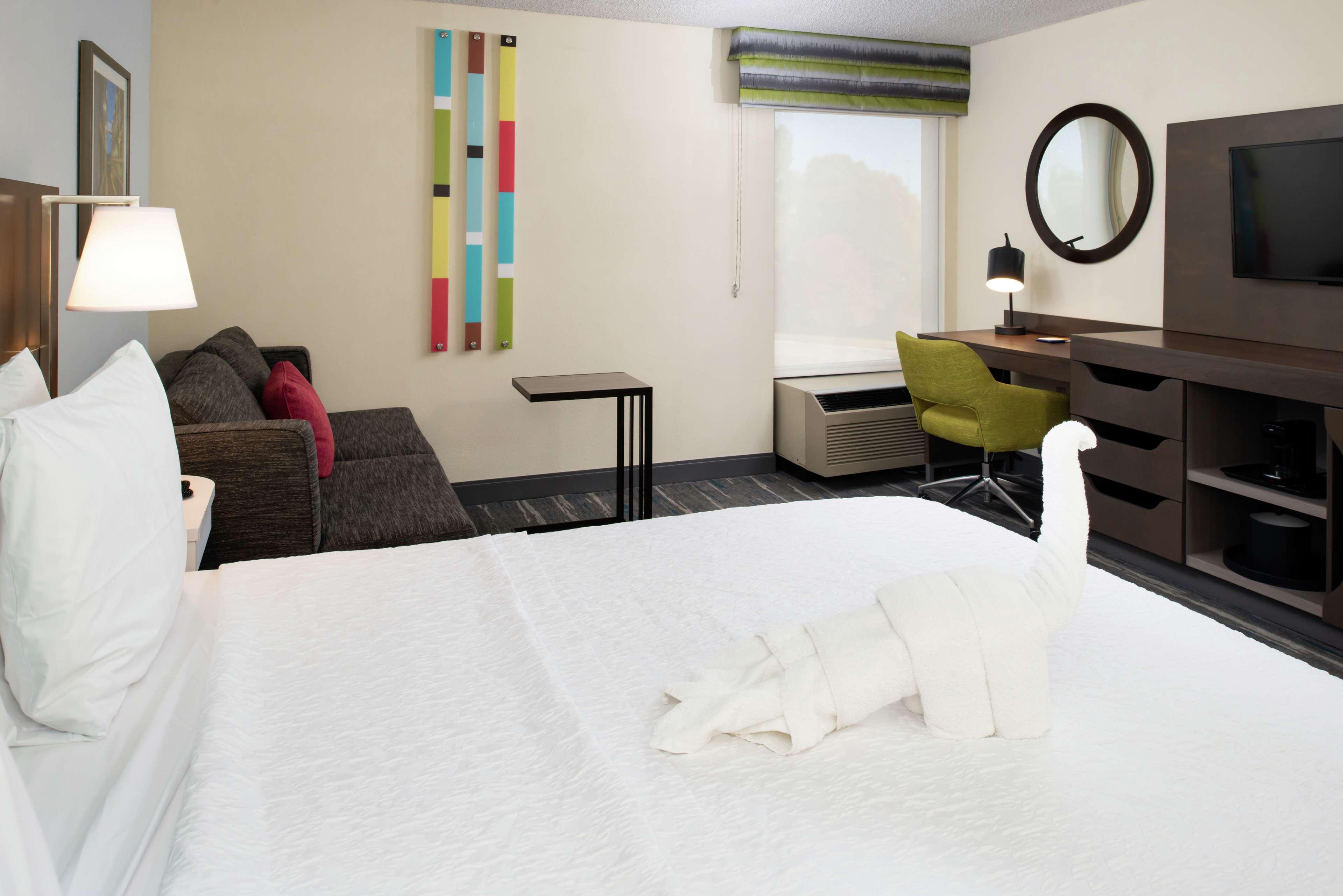 Hampton Inn Greensboro Airport Esterno foto