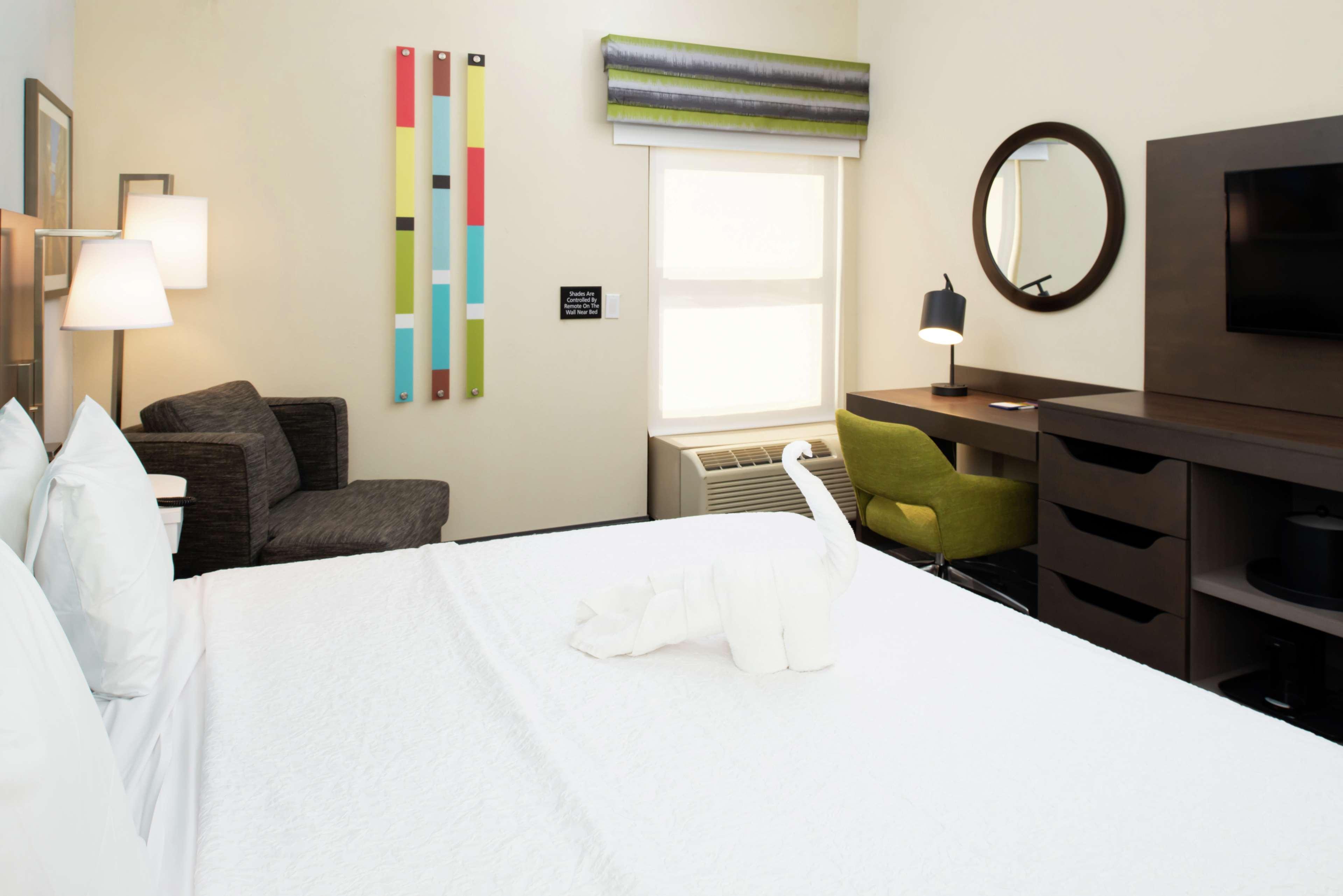 Hampton Inn Greensboro Airport Esterno foto
