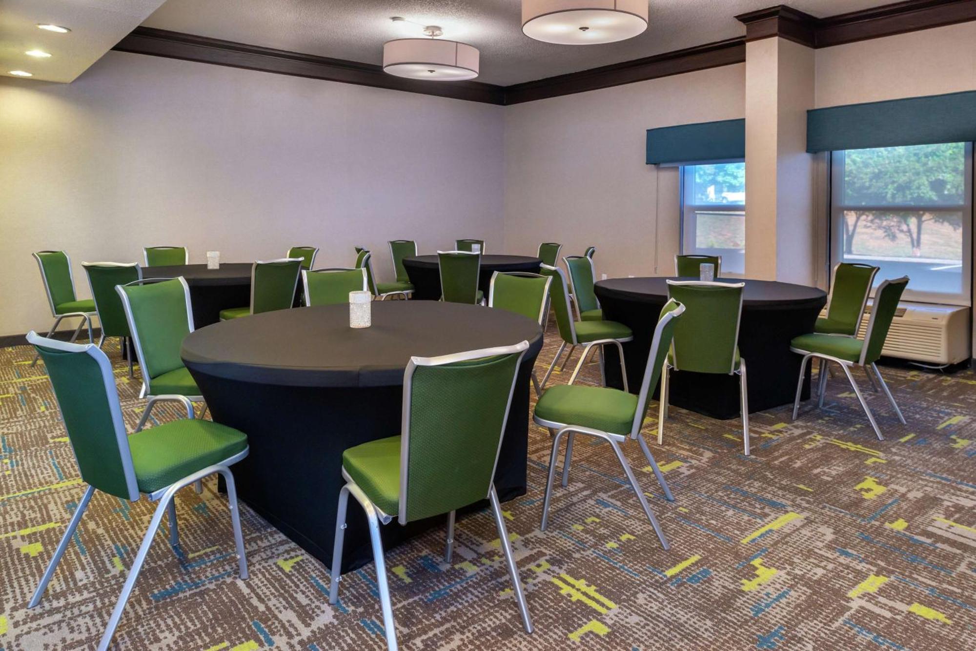 Hampton Inn Greensboro Airport Esterno foto